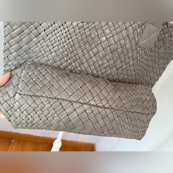 Falor F1883 Italian Leather Tote - Picture 5 of 15